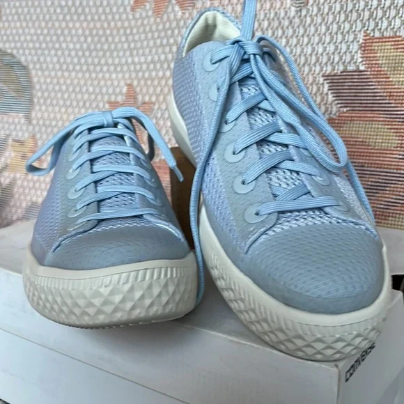 Converse WMNS 156650C
CTAS MODERN OX Chuck Taylor All Star 
PORPOISE/EGRET/EGRET - Picture 7 of 16